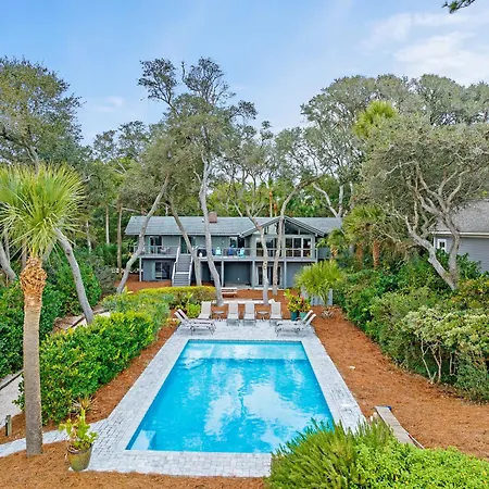 Large Oceanfront Pool ~ Classically Updated Historic Beach Home ~ 2 E. Beach Lagoon-2